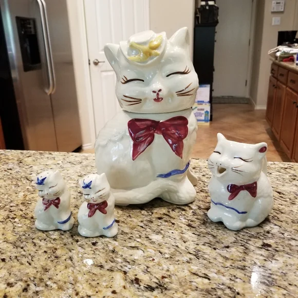 🍁Host Pick🍁VTG 50's Shawnee Puss N Boots Cat Cookie Jar Pitcher Salt & Pepper - Picture 1 of 16